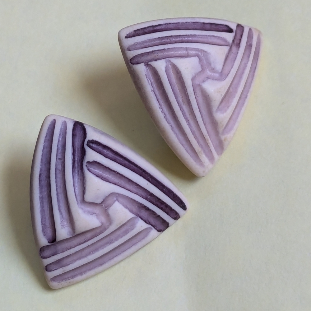 Vintage Earrings Geometric clay pierced post back white purple Lavender Y2K